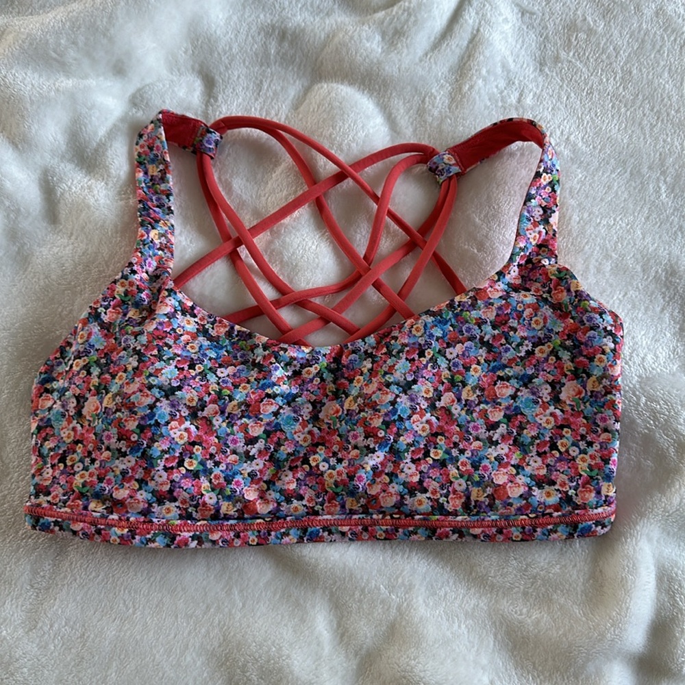 Lululemon - Free to be Bra Wild - Size 6 - Color Floral Print